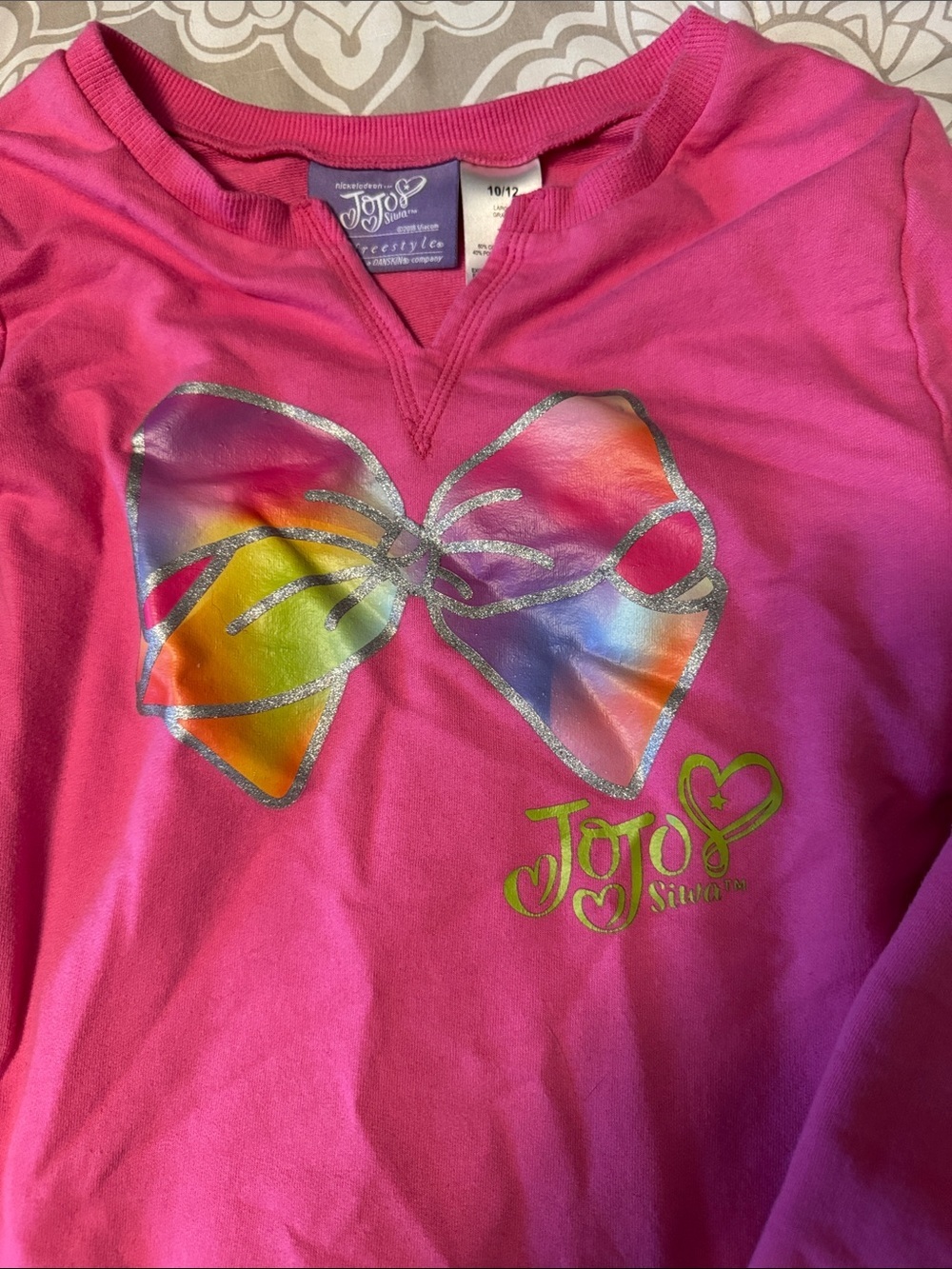 JoJo Siwa Girl’s Hot Pink Sweatshirt with Rainbow Bow Graphic Size 10/12 - Picture 3 of 6